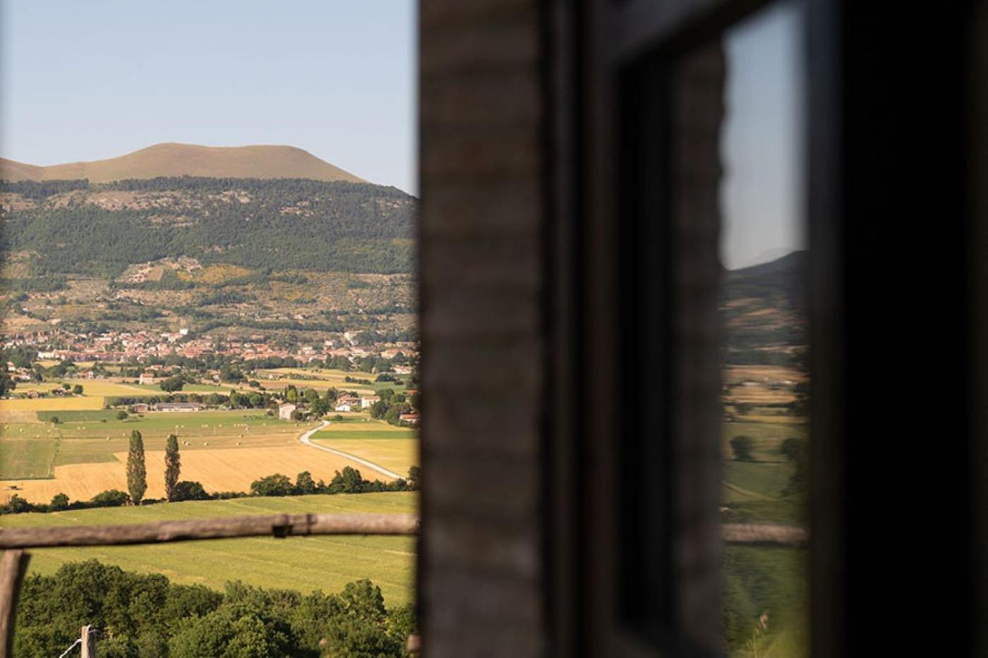 Fonte Chiara Villa Gubbio Eksteriør billede